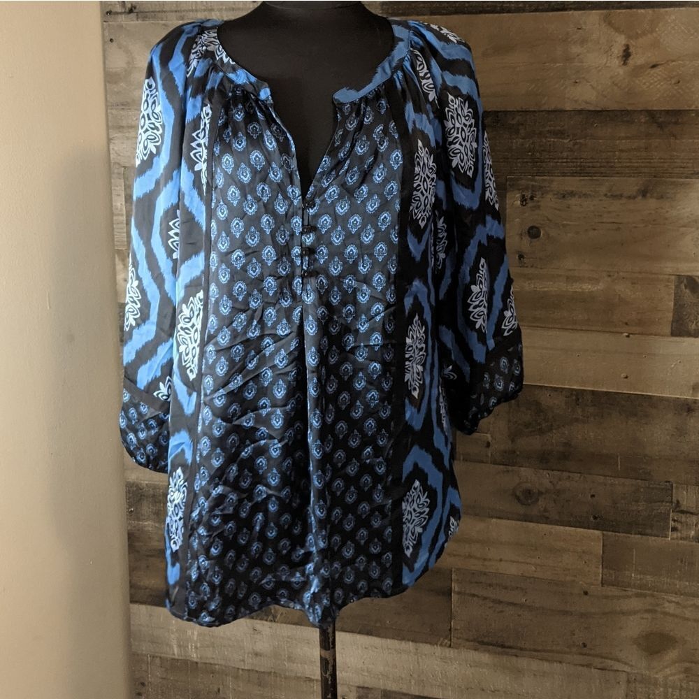 Jones New York Blue Print top L NWT
